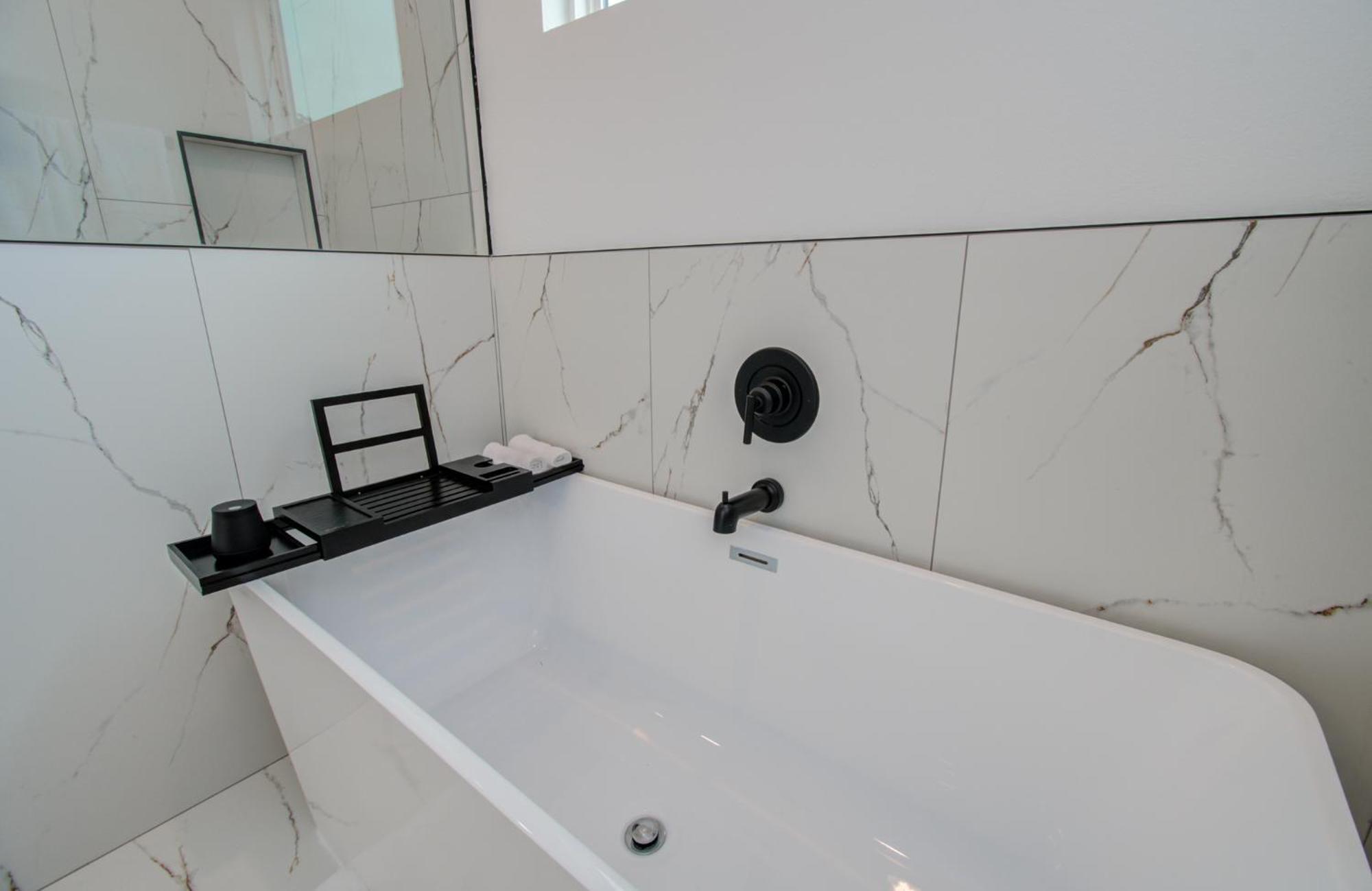 Urban Luxe Getaway 4 Mins To Dt Newly Built Home Houston Kültér fotó